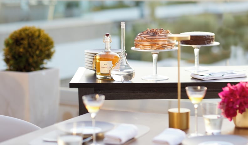 Fresco, Dining Details