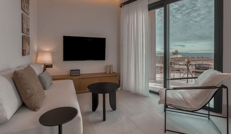 Senses Bungalow Sea View with Zen Pool, Living