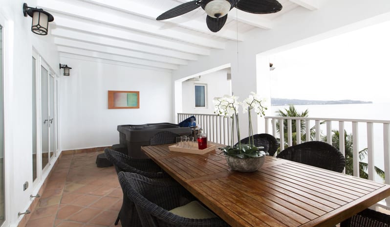 One Bedroom Ocean Front Suite, Terrace