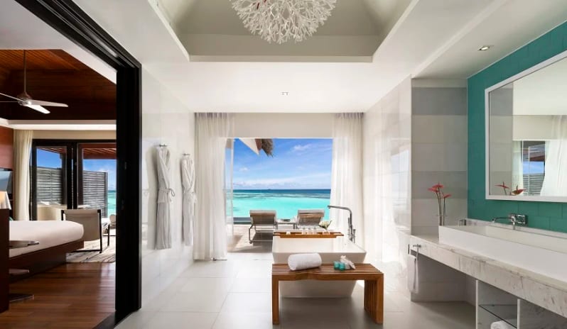 Deluxe Water Pool Villa, Bathroom