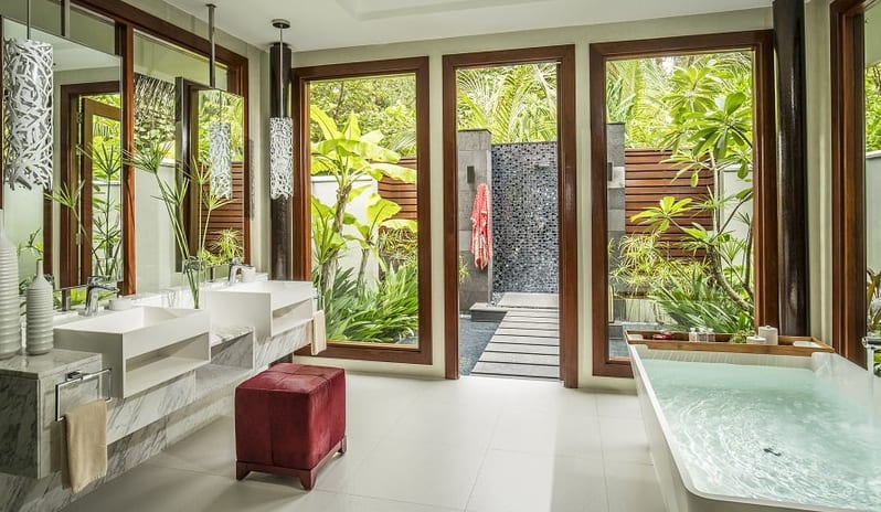 Three Bedroom Family Beach Pavilion with Pools, Bathroom