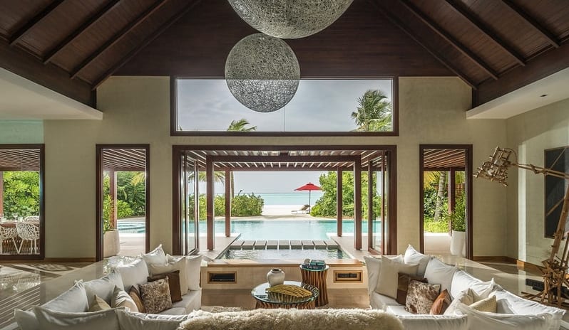 Three Bedroom Family Beach Pavilion with Pools, Lounge Area