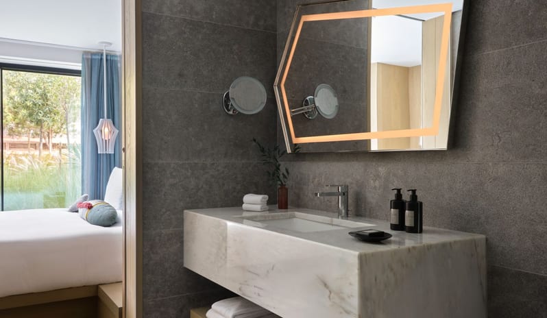 Fantastic Two Bedroom Hotel Residence, Bathroom