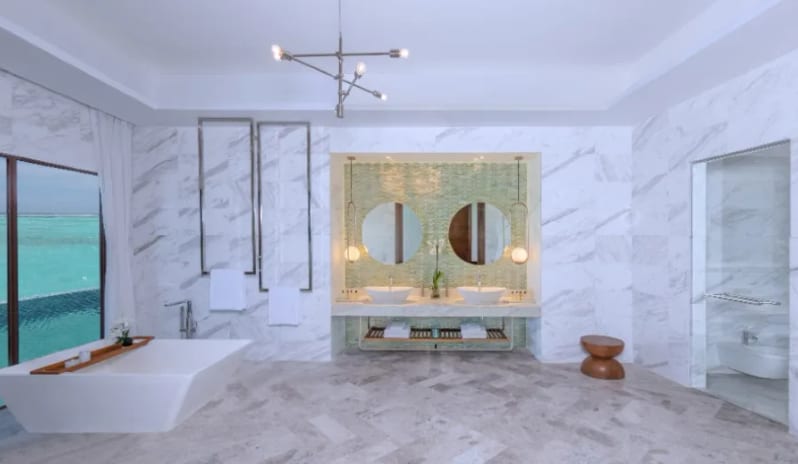 Two Bedroom Ocean Pavilion With Pool, Bathroom