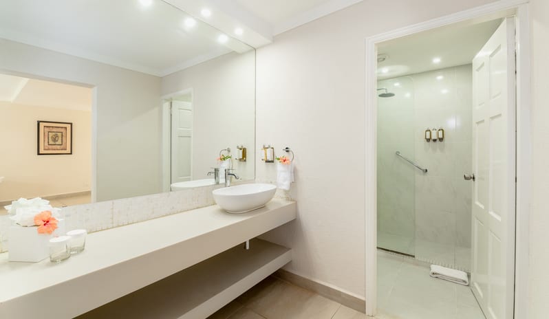 Deluxe Signature Room, Bathroom