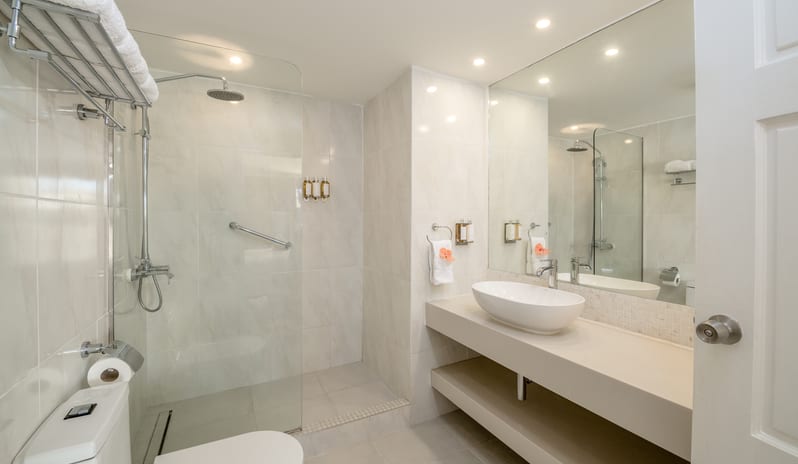 Signature Room, Bathroom