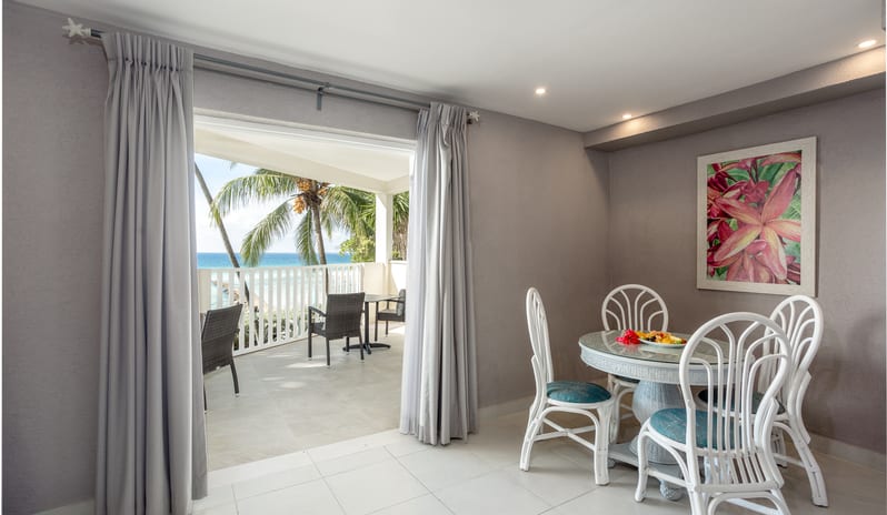 Two Bedroom Ocean Front Suite, Dining Area