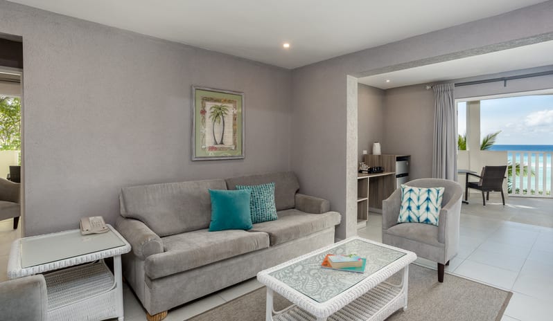 Two Bedroom Ocean Front Suite, Living Area