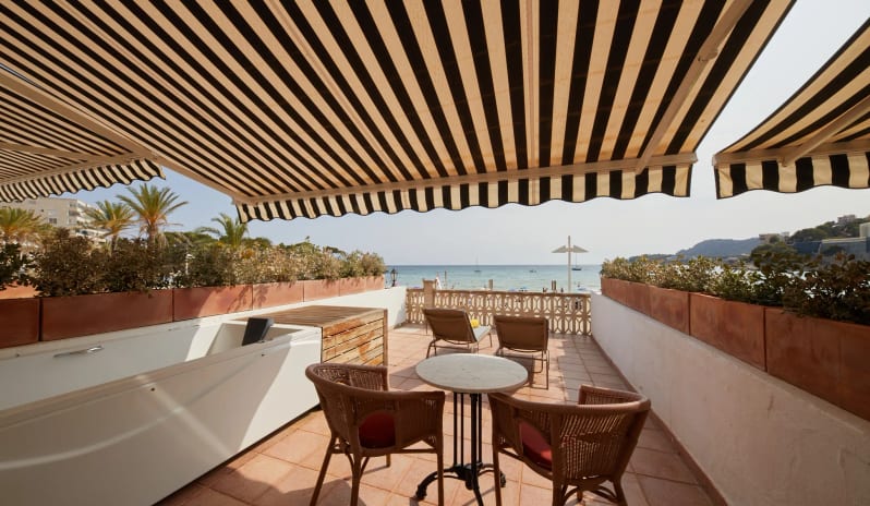 Preferred Club Junior Suite Frontal Sea View, Terrace View