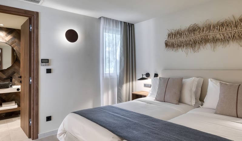 Sapphire Lush Two Bedroom Suite, Twin Bed
