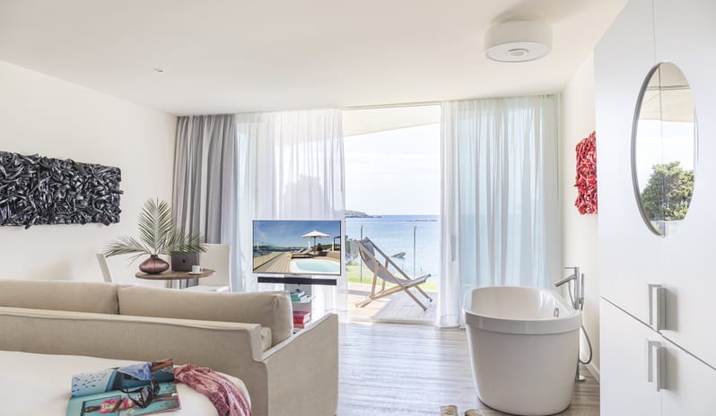 Extra ME + Junior Suite Sea View With Terrace