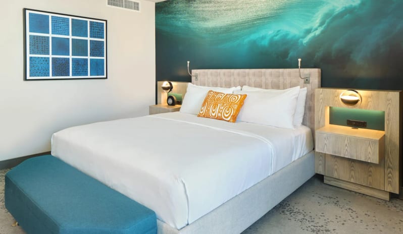 Partial Ocean View 1 King Bed Double, Bed