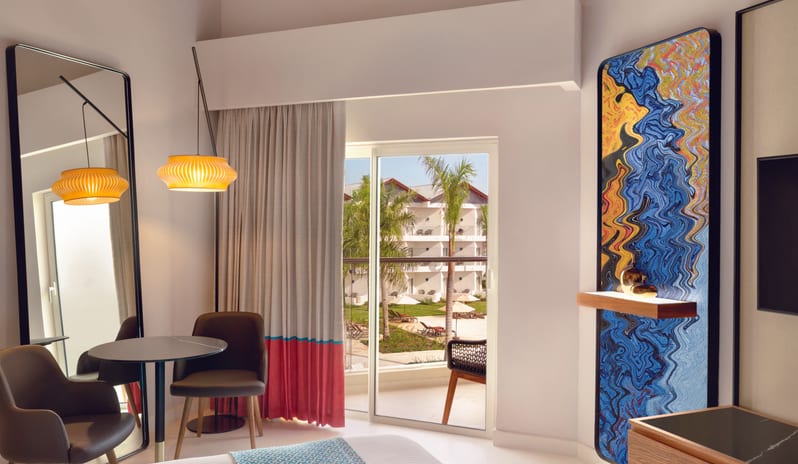 Premium Garden View - 1 King Bed, Details