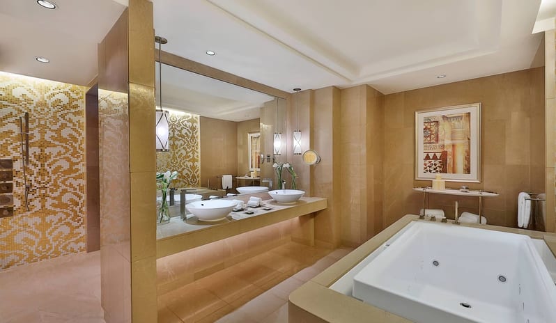 Royal Suite, Bathroom
