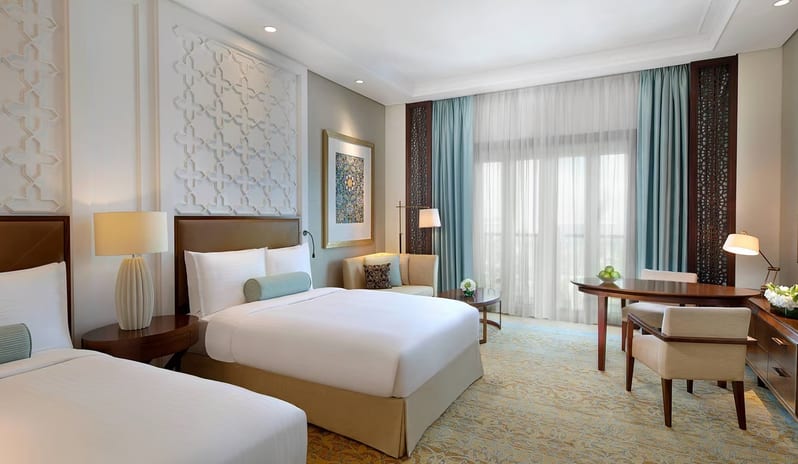 Deluxe Queen Room, Twin Beds