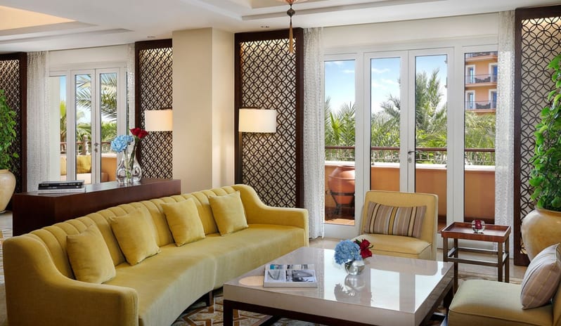 One Bedroom Suite - Garden View - Lounge