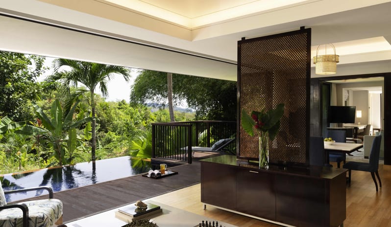 Grand Hillside Pool Villa, Living Area