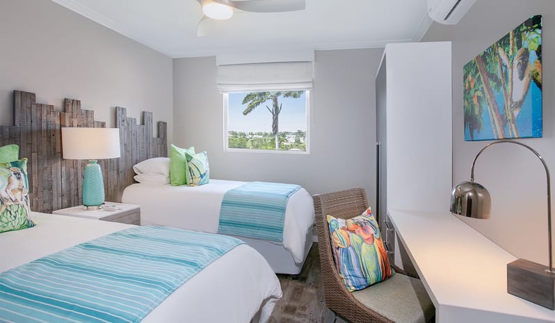 Luxury Four Bedroom Oceanfront Suite, Twin Beds