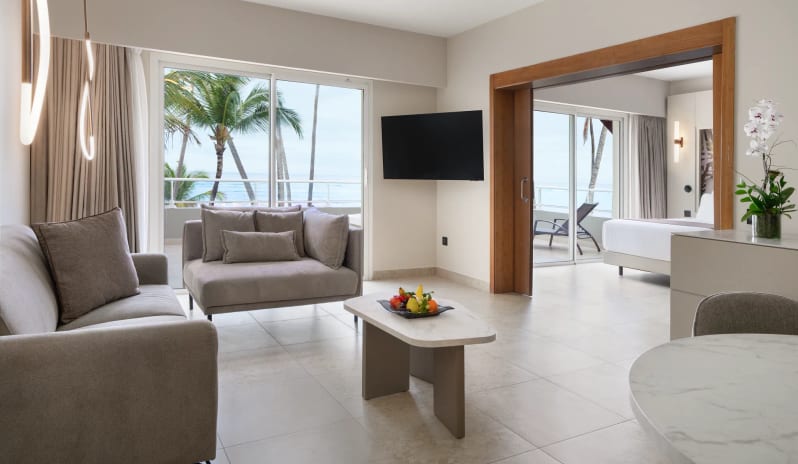 Xhale Club Master Suite Ocean Front, Living Room