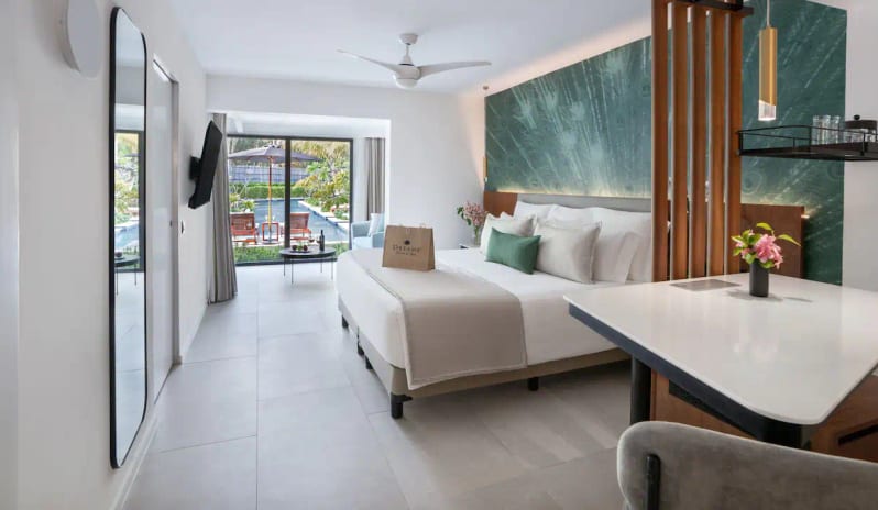 Preferred Club Junior Suite Family Room