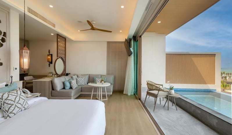 Seaview Pool Suite, Overview