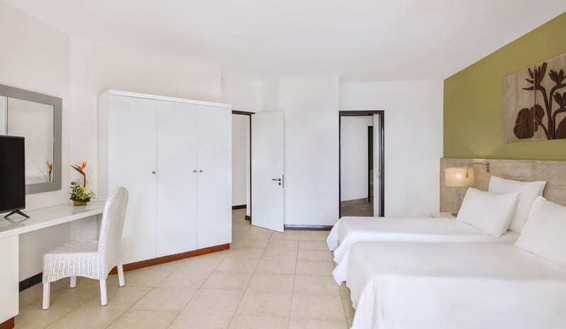 Victoria-Beachcomber---2-Bedroom-Family-Apartment-5