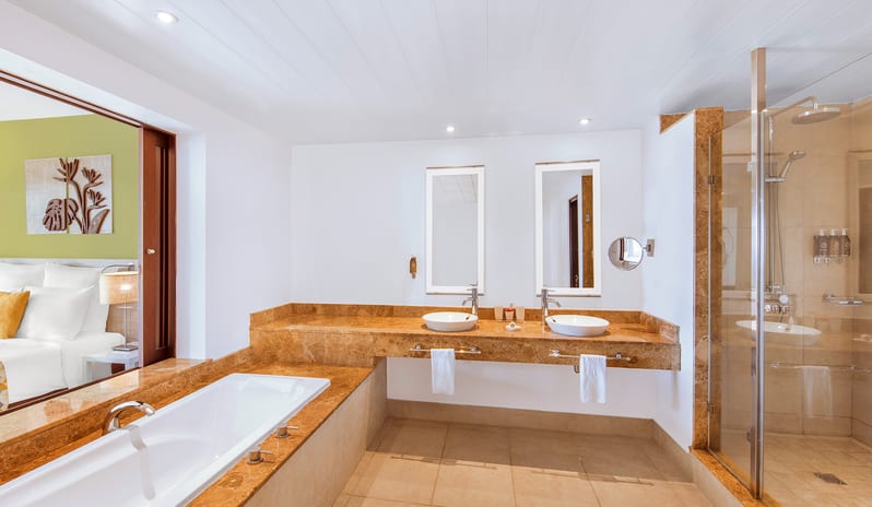 Victoria-Beachcomber---2-Bedroom-Family-Apartment-7