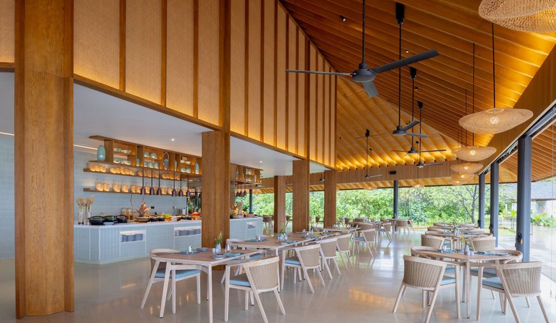 RAAYA Life, Interior