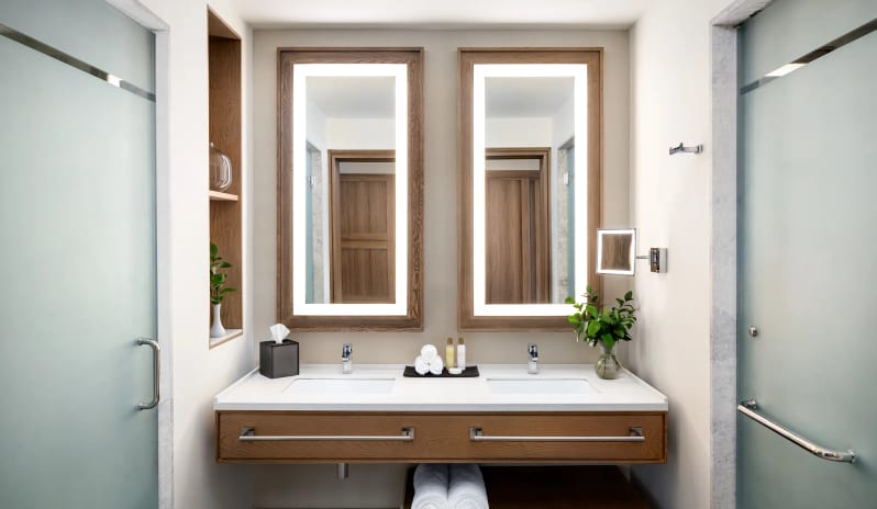 Junior Suite Swim Out, Bathroom