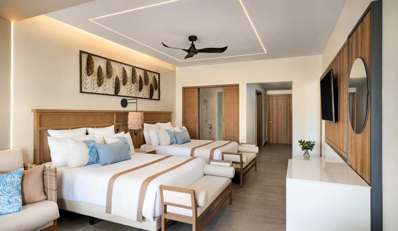 Preferred Club Junior Suite Swim Out