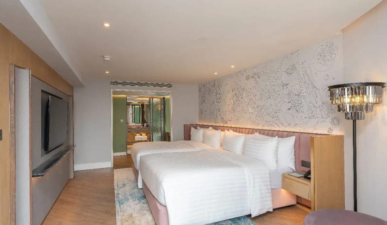 The Penthouse Two Bedroom Suite, Beds