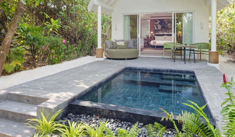 Beach Villa with Pool, Overview