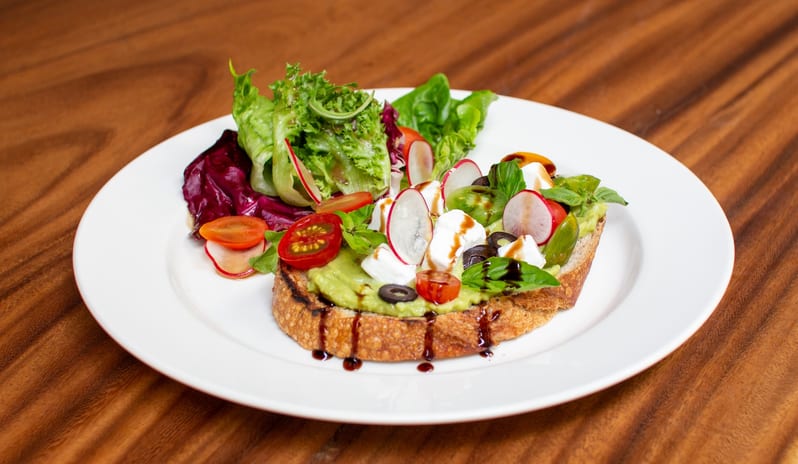 Pool Bar & Poolside Dining