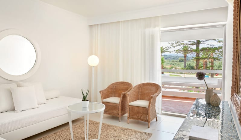 Family Apartment Garden View, Living Room