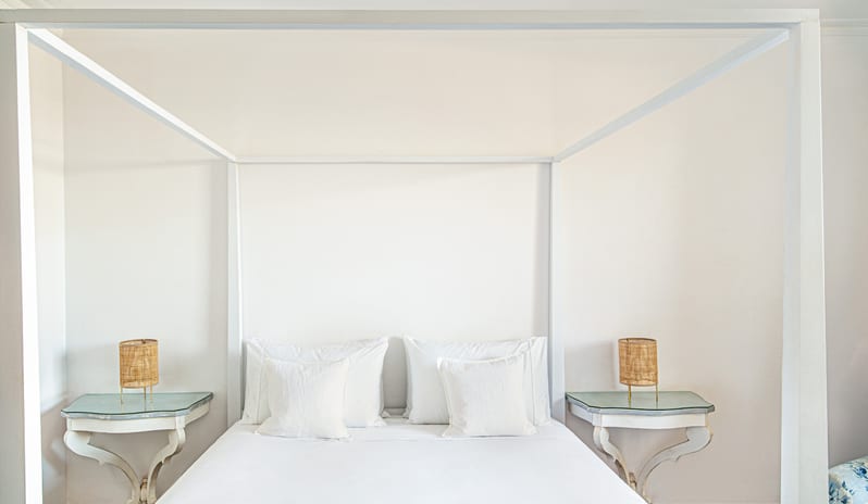 Bungalow 1st Row Sea View, Bed