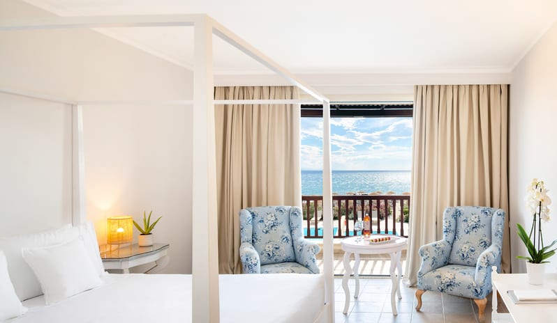 Famous Family Bungalow Sea View, Bedroom
