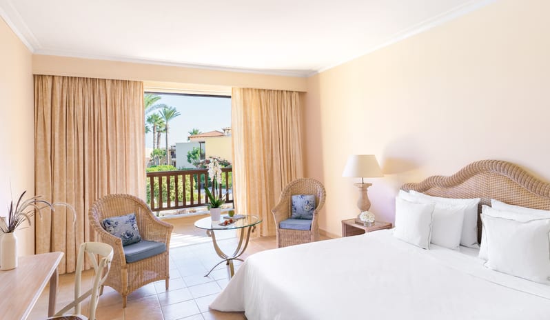 Double Room Garden View, Bedroom