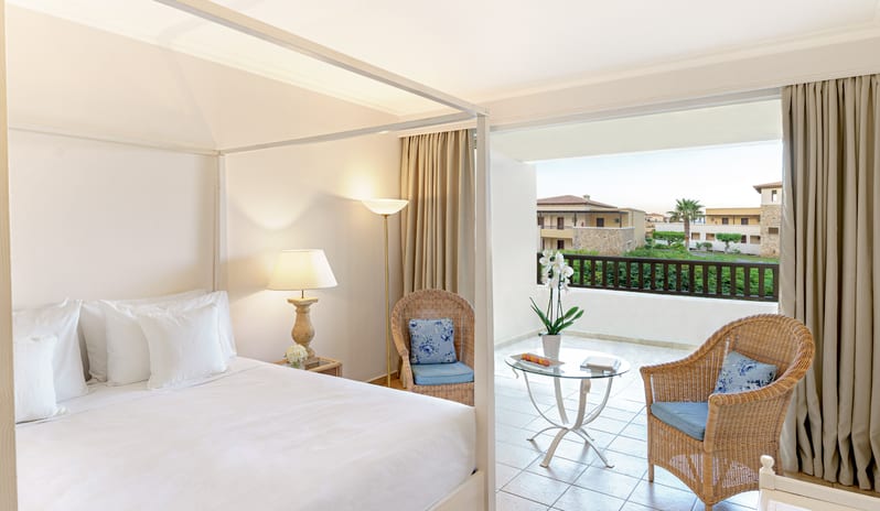 Family Room Garden View, Interior