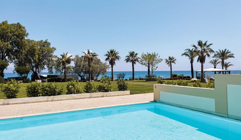 Luxury Family Suite Sea View with Private Pool, Outside Pool