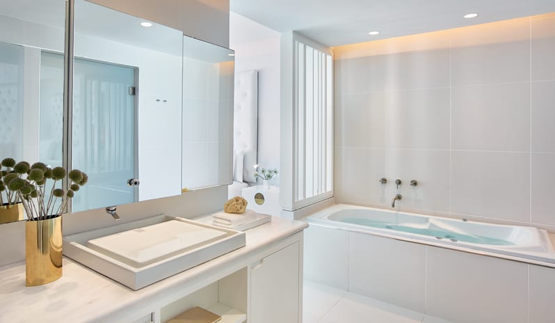 LUX.ME Yali Seafront Suite with Sharing Pool, Bathroom