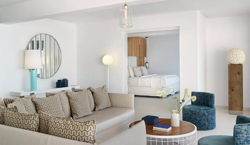 Villa White Seafront with Heated Prive Pool, Overview