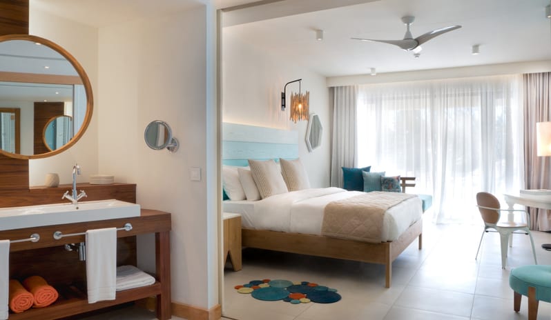 Deluxe Room, Overview