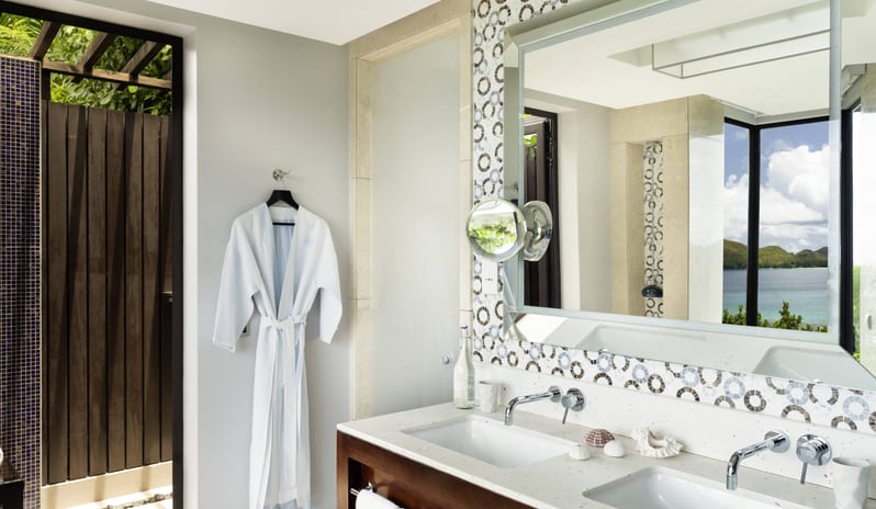 Two Bedroom Ocean View Pool Villa, Bathroom