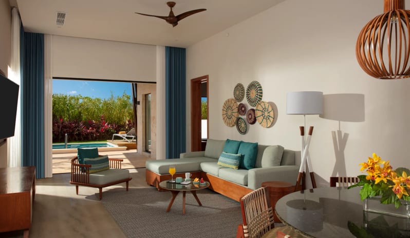 Preferred Club Two Bedroom Villa with Pool, Living