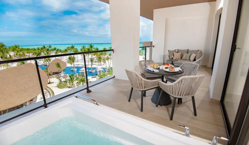 Club Ocean View One Bedroom Master Suite, Balcony