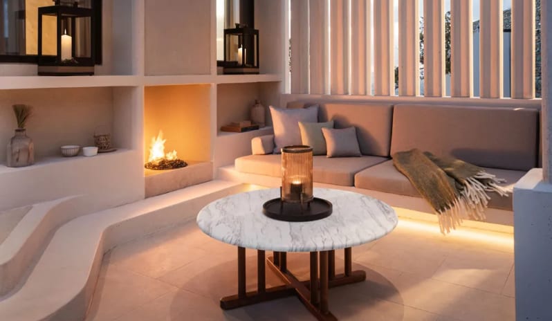 Cliff Villa, Fireplace