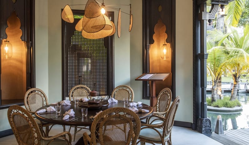 Mahiya, Dining Table