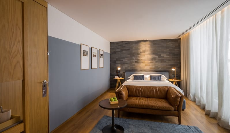 Junior-Suite-with-Bathtub2