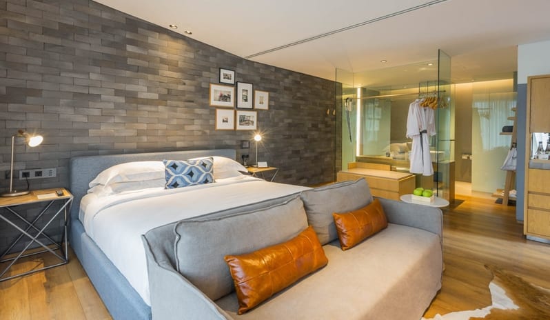 Premier-Suite-with-Jaccuzzi-and-Terrace