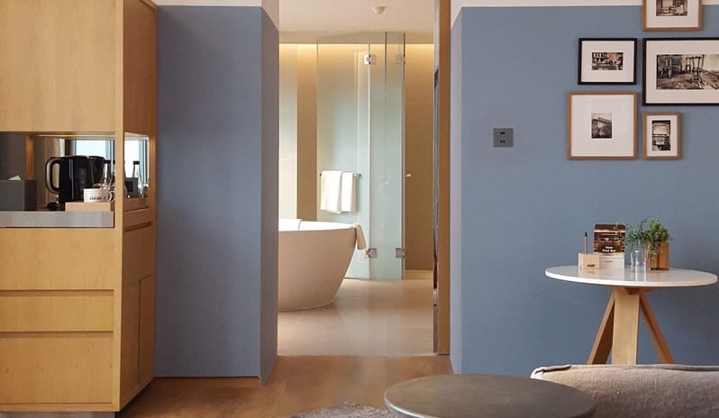 Superior-Suite-with-Bathtub4